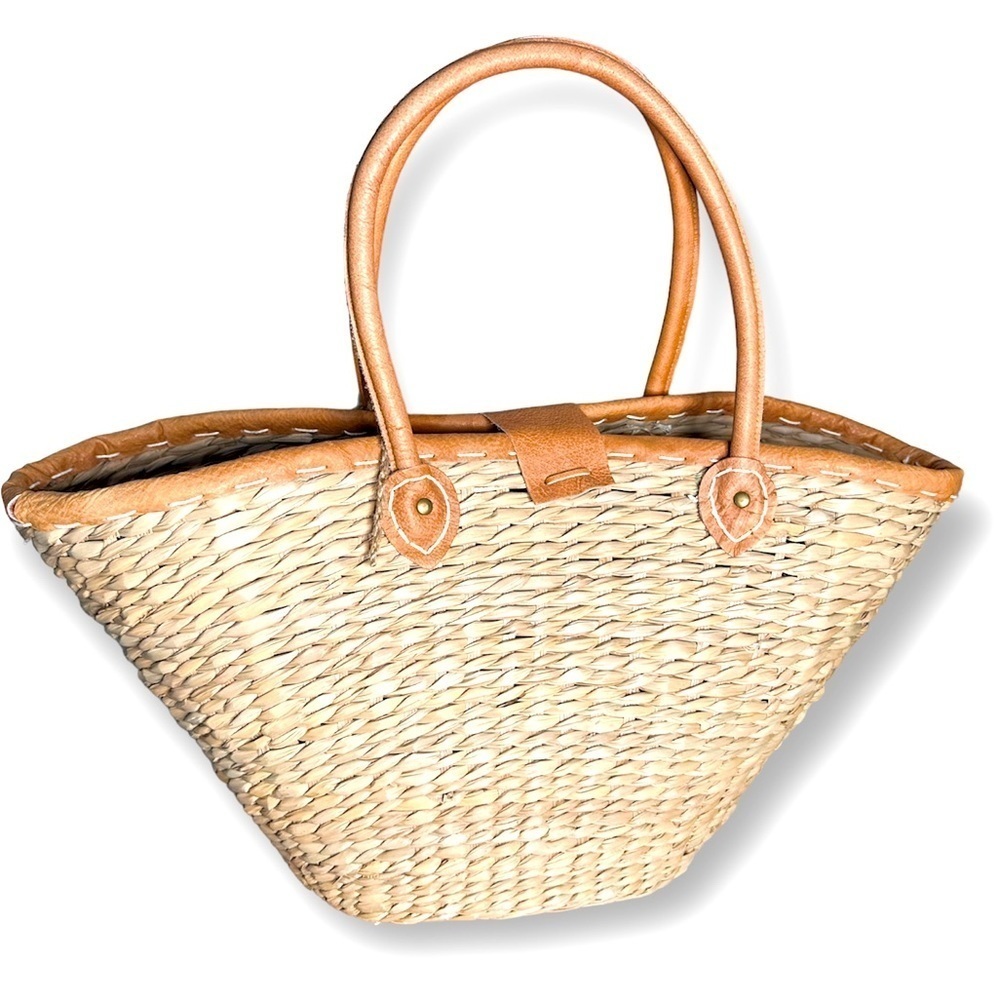 Natural Seagrass Oversized Tote - Picture 2 of 4
